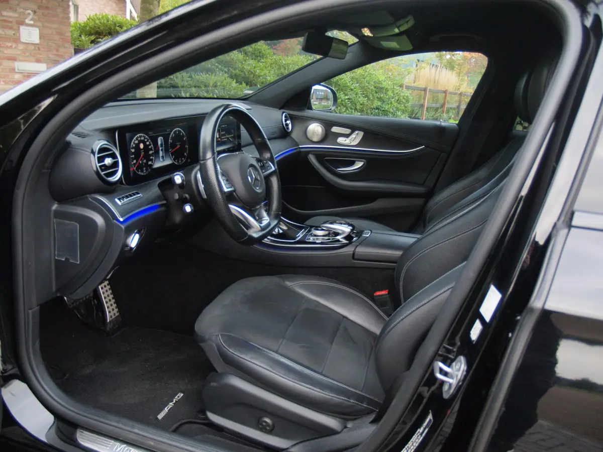 200 Prestige Plus AMG | Widescreen Display | AMG-Pakket | Burmester | Sfeerverlichting | Camera | Stoelmemory | Apple Carplay |