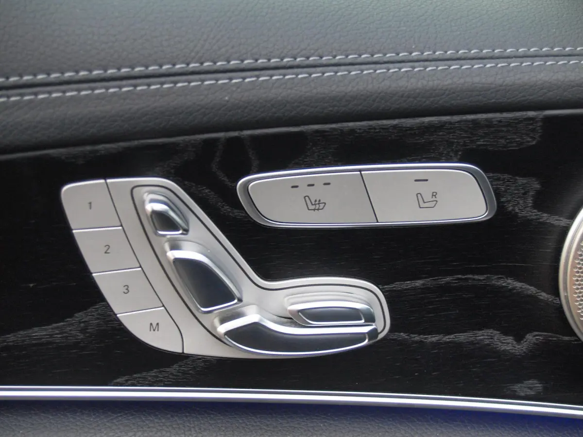 200 Prestige Plus AMG | Widescreen Display | AMG-Pakket | Burmester | Sfeerverlichting | Camera | Stoelmemory | Apple Carplay |