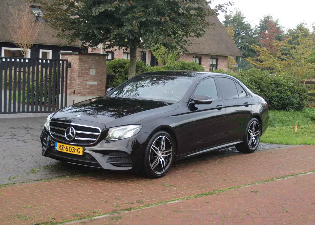 200 Prestige Plus AMG | Widescreen Display | AMG-Pakket | Burmester | Sfeerverlichting | Camera | Stoelmemory | Apple Carplay |