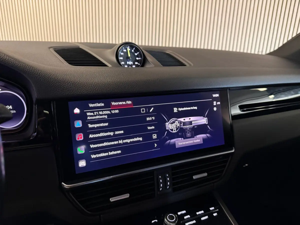 3.0 E-Hybrid SPORT DESIGN-LUCHTVERING-PANORAMA-SPORT CHRONO-COMPLEET