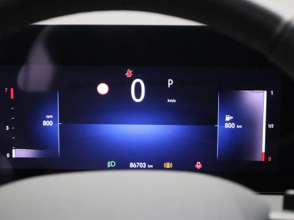 1.2 Business Elegance | WORDT VERWACHT | AUTOMAAT | ACHTERUITRIJCAMERA | APPLE CARPLAY - ANDROID AUTO | STOELVERWARMING | STUURWIELVERWARMING | CLIMATE CONTROL | ADAPTIVE CRUISE CONTROL |