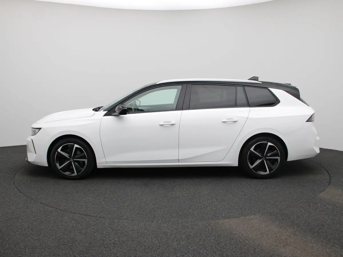 1.2 Business Elegance | WORDT VERWACHT | AUTOMAAT | ACHTERUITRIJCAMERA | APPLE CARPLAY - ANDROID AUTO | STOELVERWARMING | STUURWIELVERWARMING | CLIMATE CONTROL | ADAPTIVE CRUISE CONTROL |