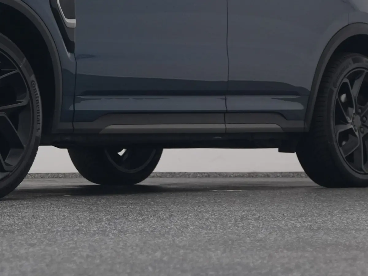 1.5 Plug-in Hybrid |  BLACK |  NLD AUTO