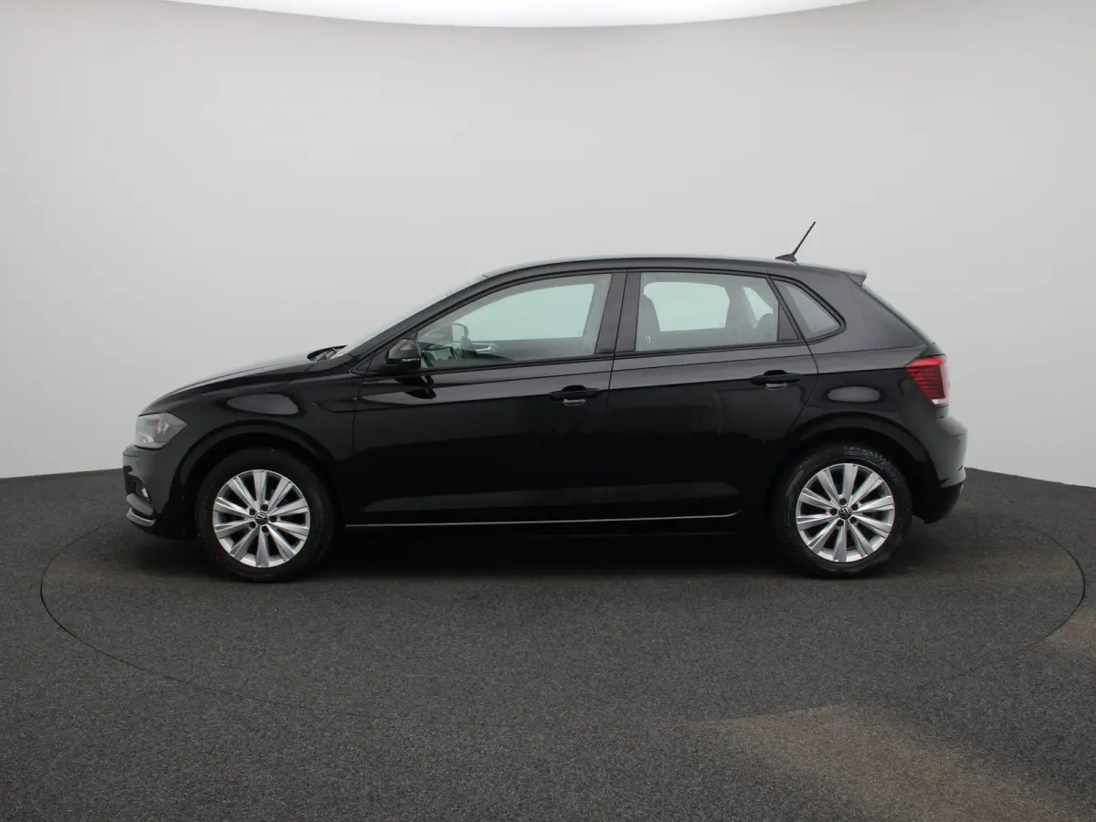 1.0 TSI Highline | WORDT VERWACHT | APPLE CARPLAY - ANDROID AUTO | CLIMATE CONTROL | NAVIGATIE | PARKEERSENSOREN | ADAPTIVE CRUISE CONTROL | LICHTMETALEN VELGEN |