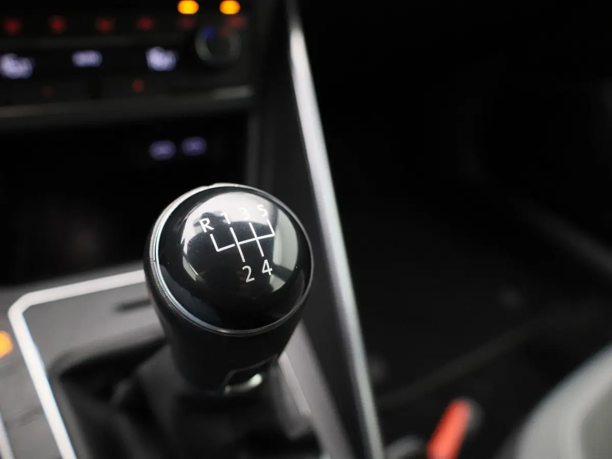 1.0 TSI Highline | WORDT VERWACHT | APPLE CARPLAY - ANDROID AUTO | CLIMATE CONTROL | NAVIGATIE | PARKEERSENSOREN | ADAPTIVE CRUISE CONTROL | LICHTMETALEN VELGEN |