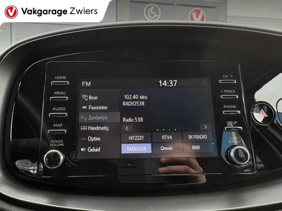 1.0 VVT-i S-CVT Play |Camera|Cruise|Automaat|Carplay.