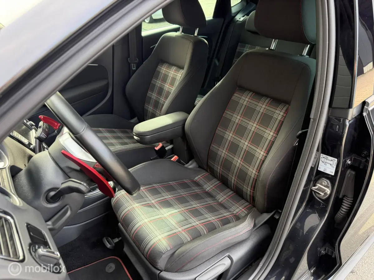 1.8 TSI GTI DSG VOL! CLIMA*CRUISE*CARPLAY*FULL LED*PDC*STOELVERW*
