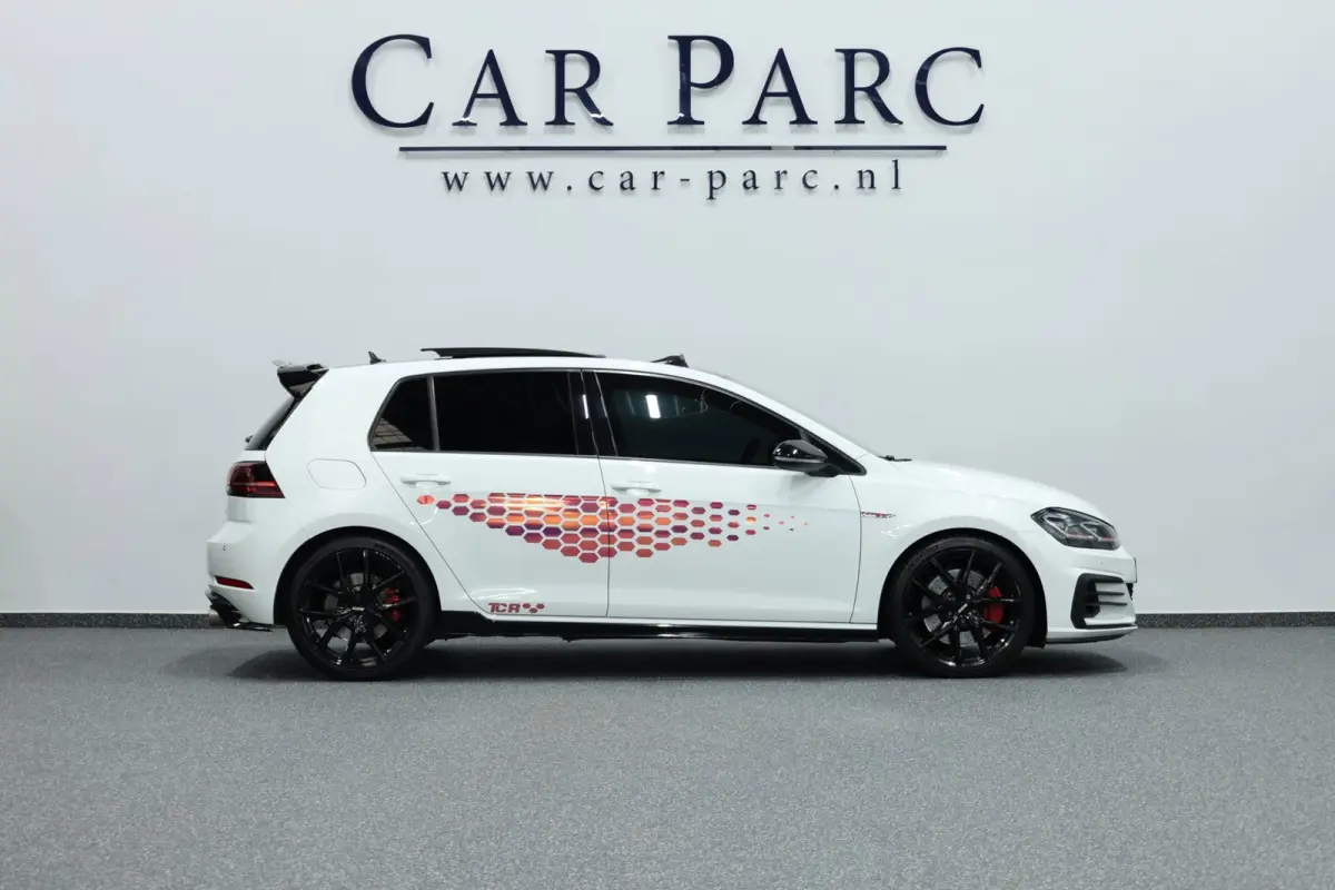 2.0 TSI GTI TCR 290+PK LED/VIRTUAL/PANO/ALCANTARA+S.VERWARMING/LMV 19'/CAM/DYNAUDIO/LINE/ACC/ECC/12 MDN GARANTIE!
