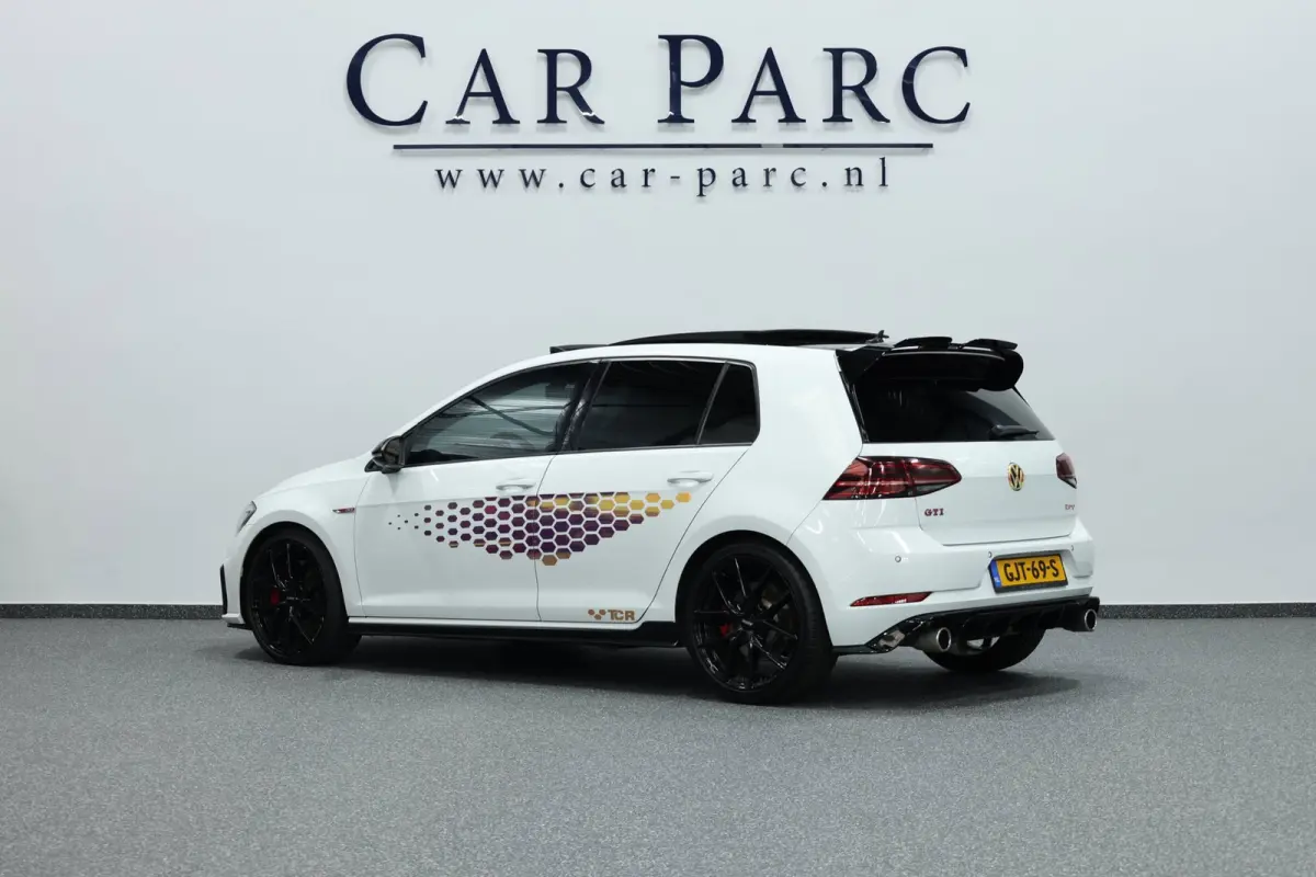 2.0 TSI GTI TCR 290+PK LED/VIRTUAL/PANO/ALCANTARA+S.VERWARMING/LMV 19'/CAM/DYNAUDIO/LINE/ACC/ECC/12 MDN GARANTIE!