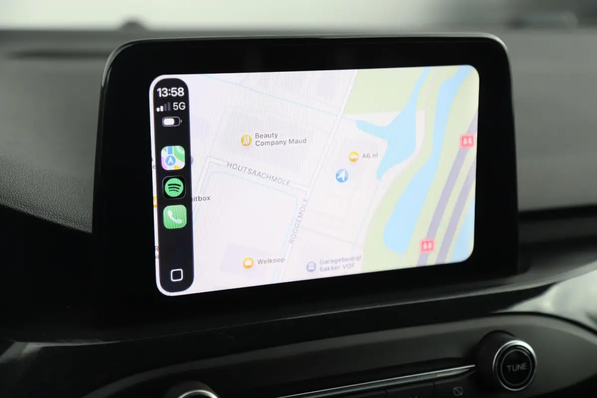 1.0 EcoBoost Hybrid ST Line X Business Trekhaak 18 inch LMV Bang and Olufsen Virtual Cockpit Navigatie Carplay Android Winter Pakket Stuur & Stoelverwarming
