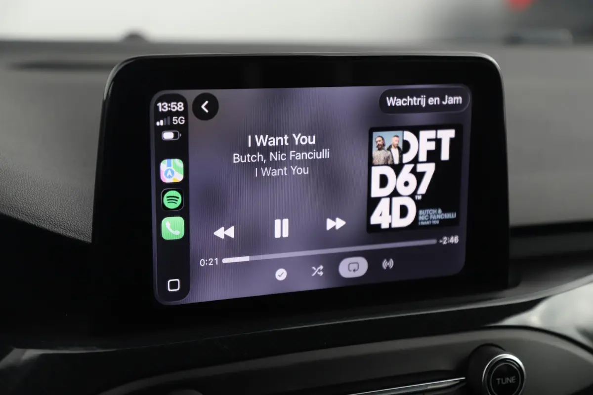 1.0 EcoBoost Hybrid ST Line X Business Trekhaak 18 inch LMV Bang and Olufsen Virtual Cockpit Navigatie Carplay Android Winter Pakket Stuur & Stoelverwarming