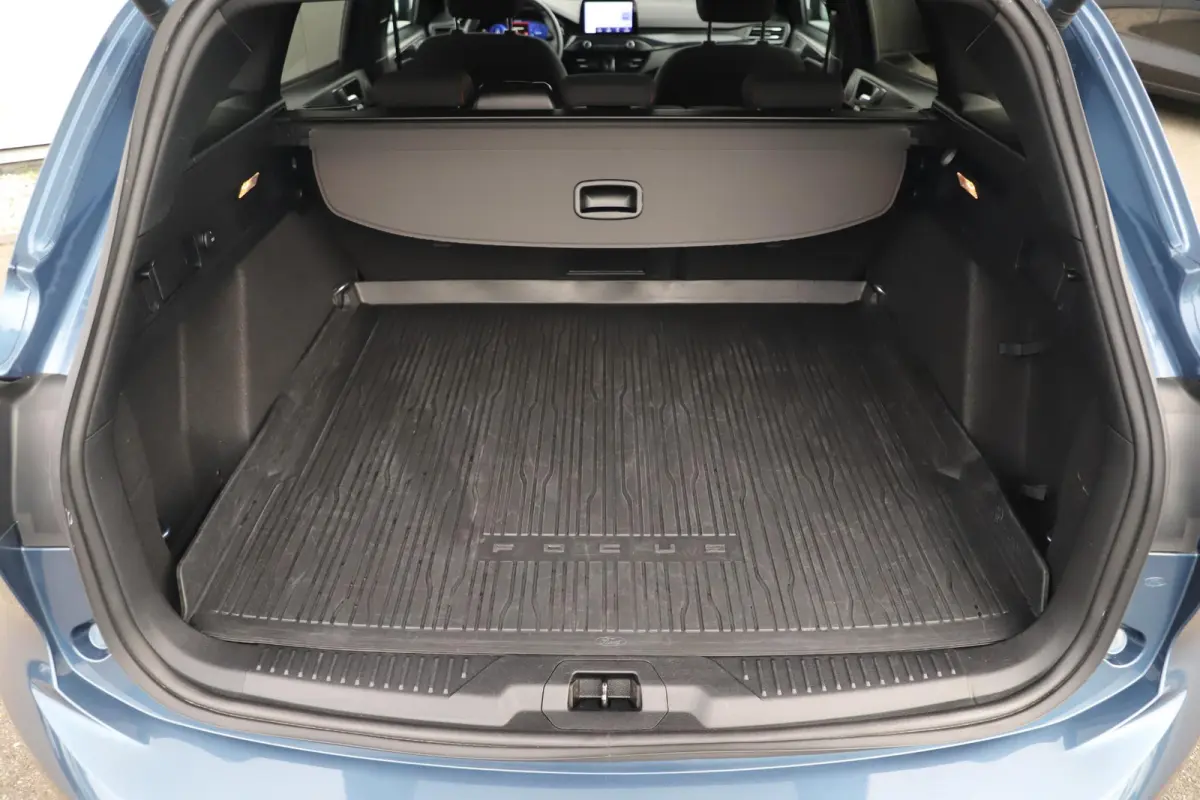 1.0 EcoBoost Hybrid ST Line X Business Trekhaak 18 inch LMV Bang and Olufsen Virtual Cockpit Navigatie Carplay Android Winter Pakket Stuur & Stoelverwarming