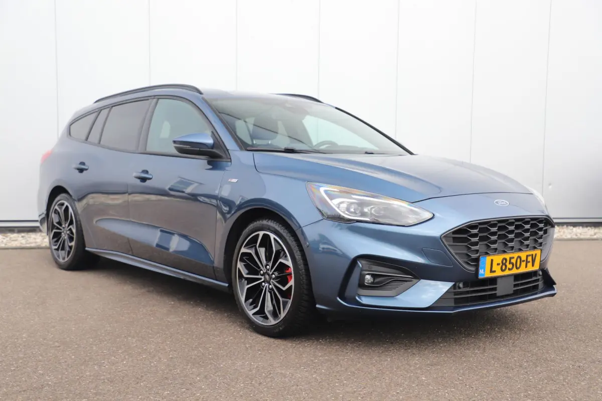 1.0 EcoBoost Hybrid ST Line X Business Trekhaak 18 inch LMV Bang and Olufsen Virtual Cockpit Navigatie Carplay Android Winter Pakket Stuur & Stoelverwarming