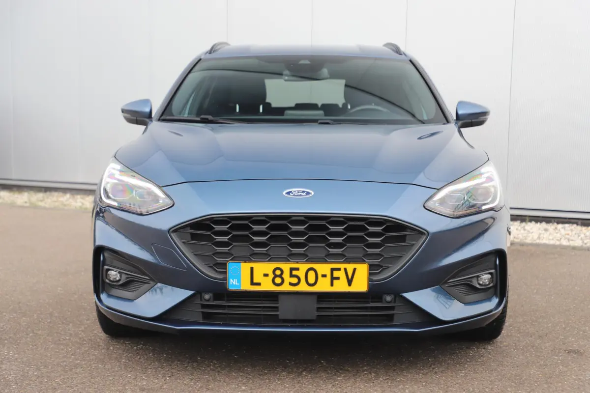 1.0 EcoBoost Hybrid ST Line X Business Trekhaak 18 inch LMV Bang and Olufsen Virtual Cockpit Navigatie Carplay Android Winter Pakket Stuur & Stoelverwarming