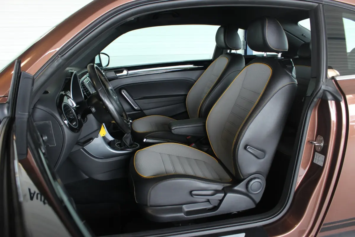 1.2 TSI Dune Carplay | Stoelverw. | Clima | Bluetooth | Cruise | Halfleder | 18" LMV | PDC V+A