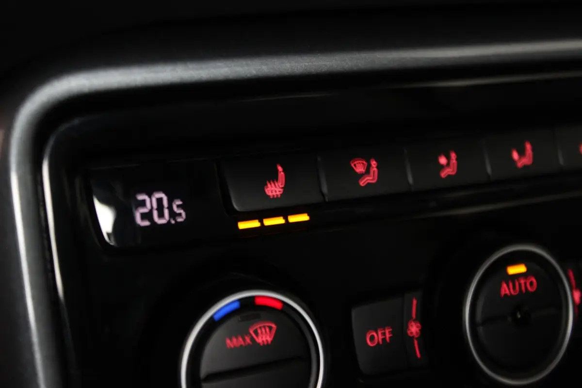 1.2 TSI Dune Carplay | Stoelverw. | Clima | Bluetooth | Cruise | Halfleder | 18" LMV | PDC V+A