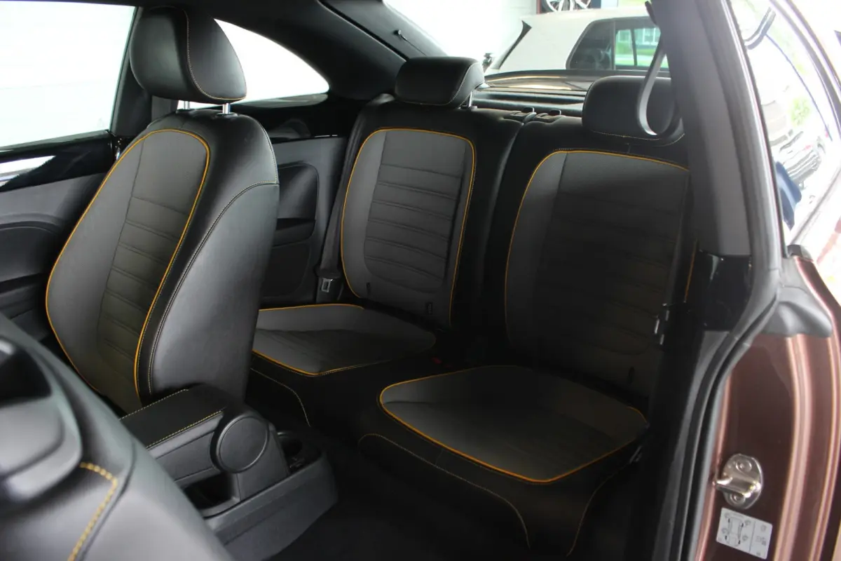 1.2 TSI Dune Carplay | Stoelverw. | Clima | Bluetooth | Cruise | Halfleder | 18" LMV | PDC V+A