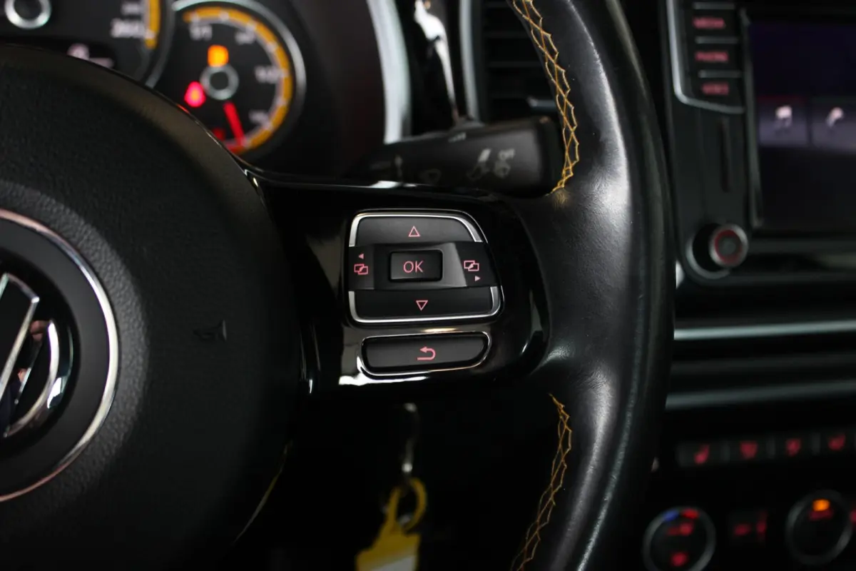 1.2 TSI Dune Carplay | Stoelverw. | Clima | Bluetooth | Cruise | Halfleder | 18" LMV | PDC V+A