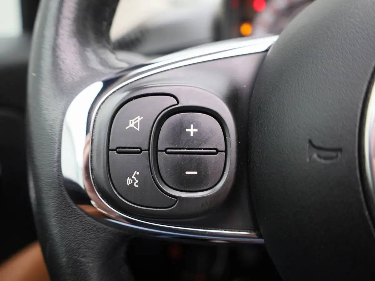 0.9 TwinAir Turbo Popstar | Airconditioning | Lederen Bekleding | Cruise Control | Lichtmetalen Velgen |