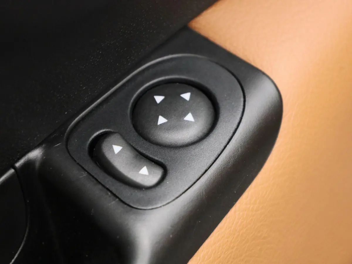 0.9 TwinAir Turbo Popstar | Airconditioning | Lederen Bekleding | Cruise Control | Lichtmetalen Velgen |