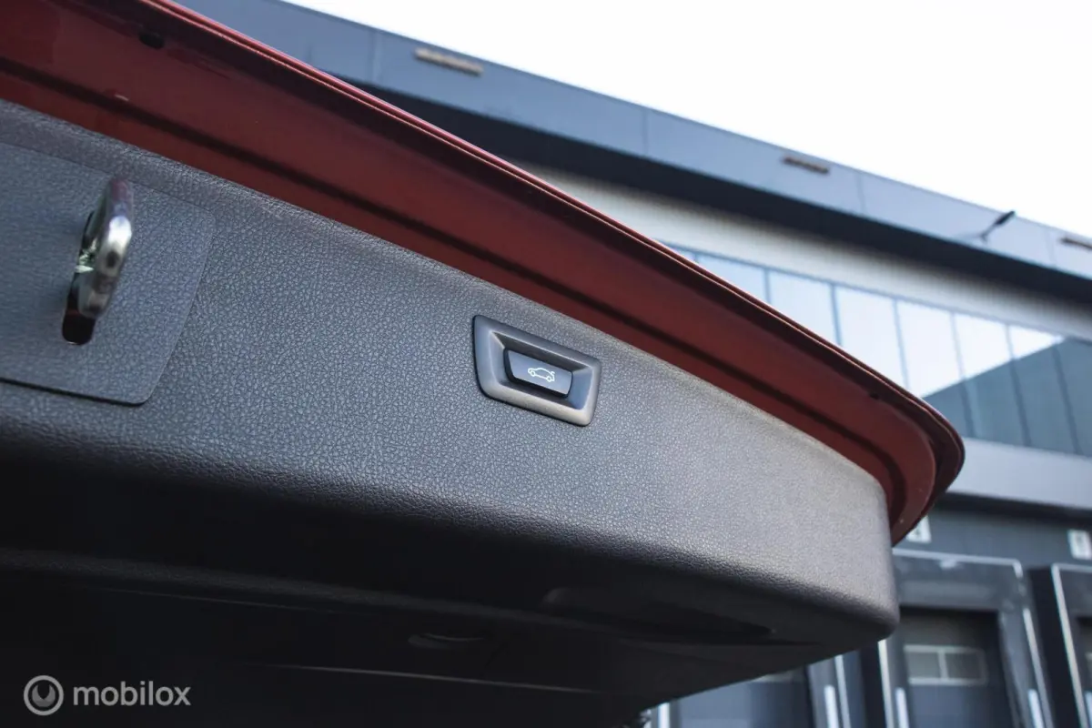 320i xDrive M Sport Edition