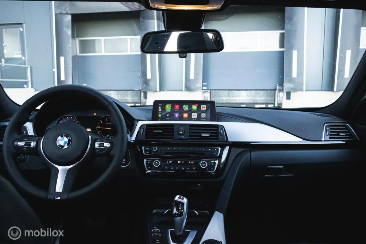 320i xDrive M Sport Edition