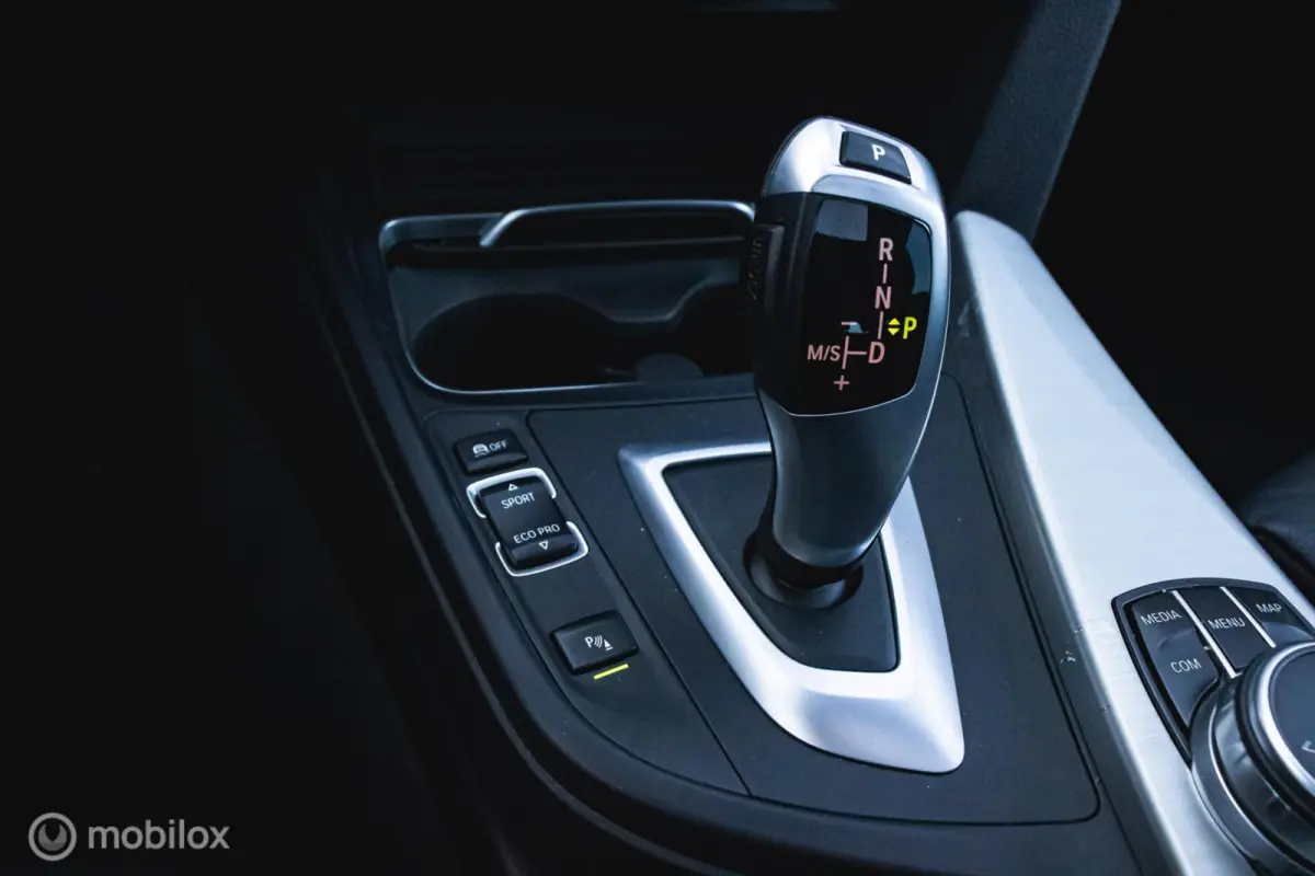 320i xDrive M Sport Edition