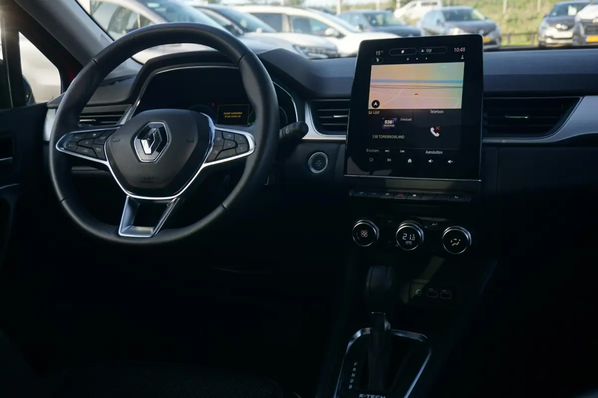 1.6 E-Tech Hybrid 145 Techno