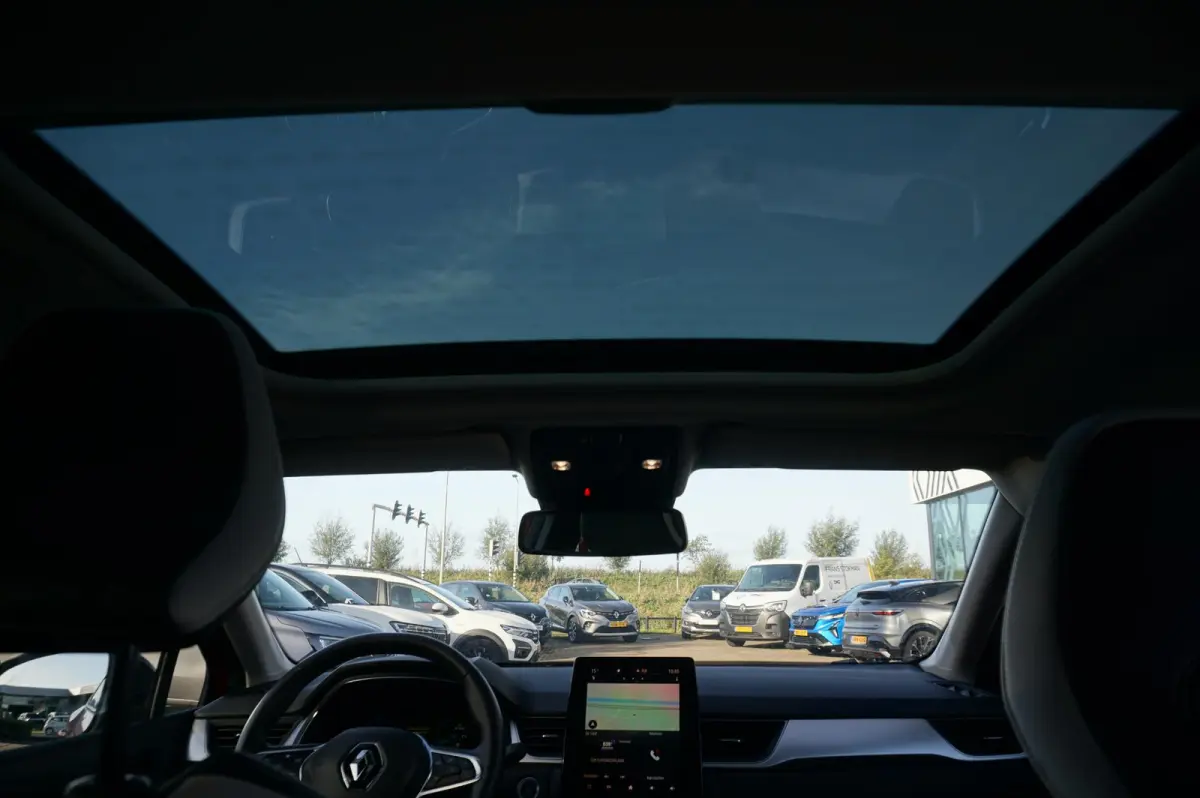 1.6 E-Tech Hybrid 145 Techno