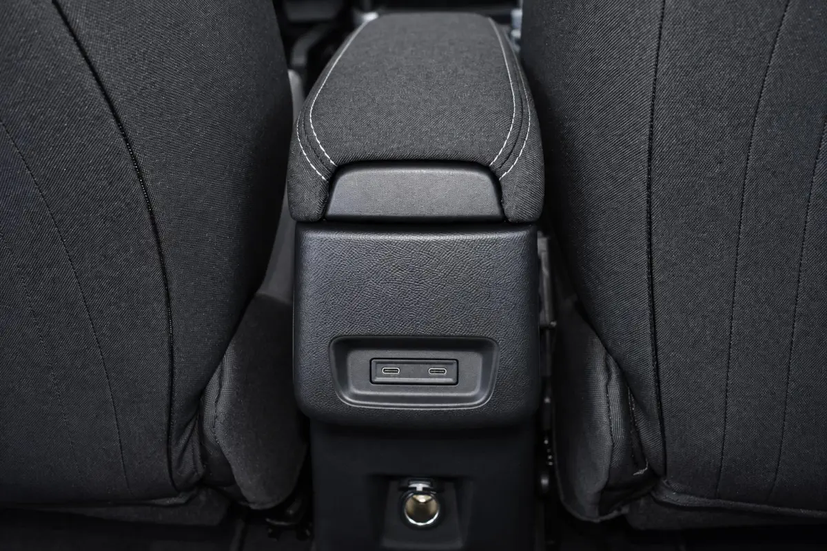 1.2 Turbo Hybrid Edition Automaat 145 pk | Navi | Cruise | Airco | Camera