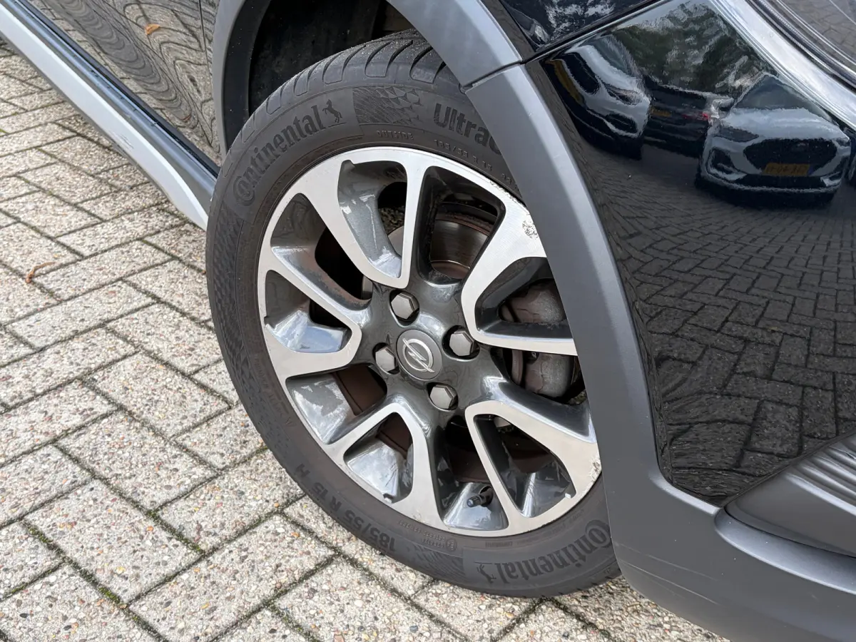 1.0 75 PK Online Edition | NAVIGATIE + APPLE CARPLAY/ANDROID AUTO| PARKEERSENSOREN ACHTER| DAB| GETINT GLAS| AIRCO| CRUISE CONTROL| MISTLAMPEN VOOR| 15"LM-VELGEN| NL-AUTO|