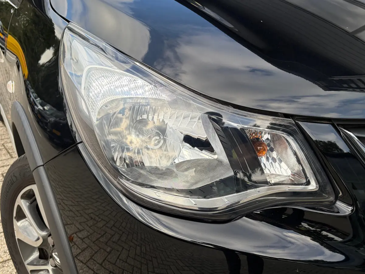 1.0 75 PK Online Edition | NAVIGATIE + APPLE CARPLAY/ANDROID AUTO| PARKEERSENSOREN ACHTER| DAB| GETINT GLAS| AIRCO| CRUISE CONTROL| MISTLAMPEN VOOR| 15"LM-VELGEN| NL-AUTO|