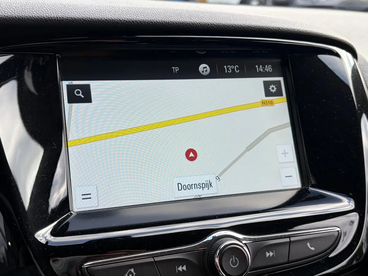 1.0 75 PK Online Edition | NAVIGATIE + APPLE CARPLAY/ANDROID AUTO| PARKEERSENSOREN ACHTER| DAB| GETINT GLAS| AIRCO| CRUISE CONTROL| MISTLAMPEN VOOR| 15"LM-VELGEN| NL-AUTO|