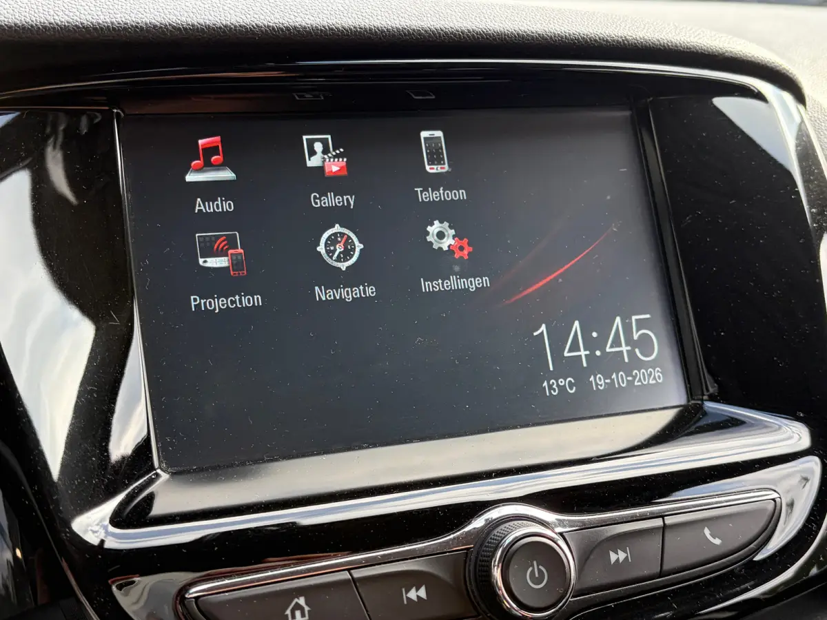 1.0 75 PK Online Edition | NAVIGATIE + APPLE CARPLAY/ANDROID AUTO| PARKEERSENSOREN ACHTER| DAB| GETINT GLAS| AIRCO| CRUISE CONTROL| MISTLAMPEN VOOR| 15"LM-VELGEN| NL-AUTO|