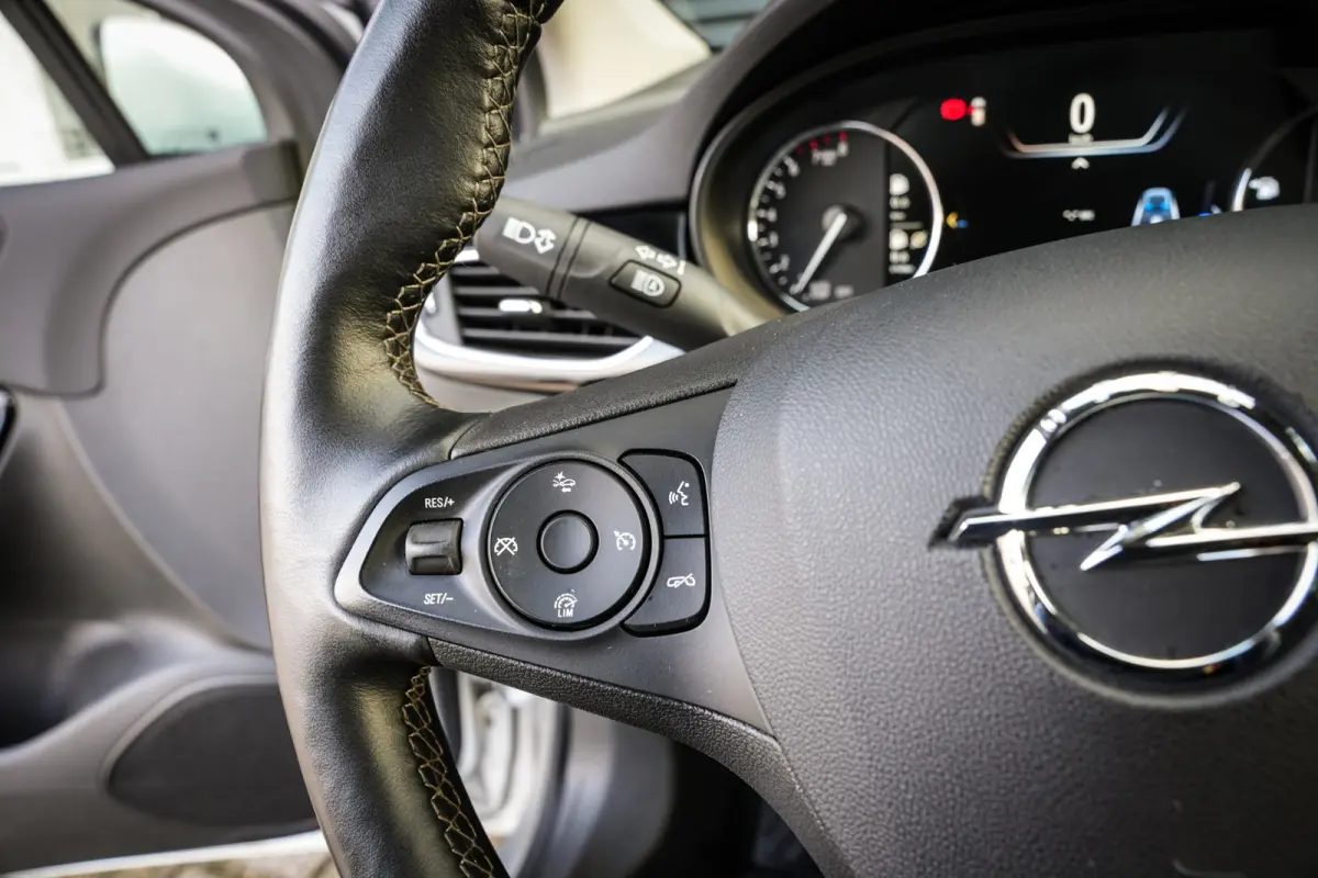 1.2 Business Elegance | CarPlay | Camera | Keyless | Navi | Stoelverw. | Org NL! |