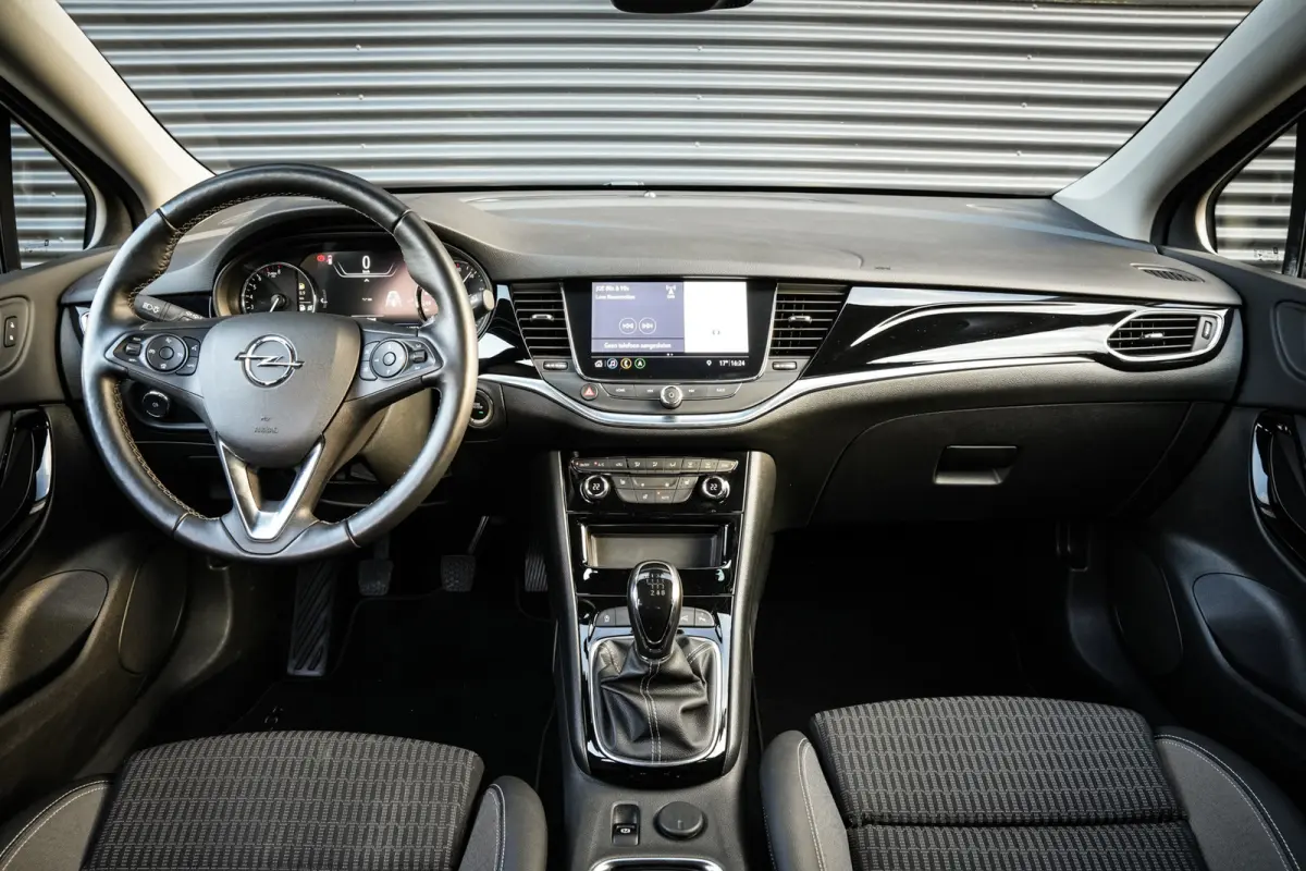 1.2 Business Elegance | CarPlay | Camera | Keyless | Navi | Stoelverw. | Org NL! |