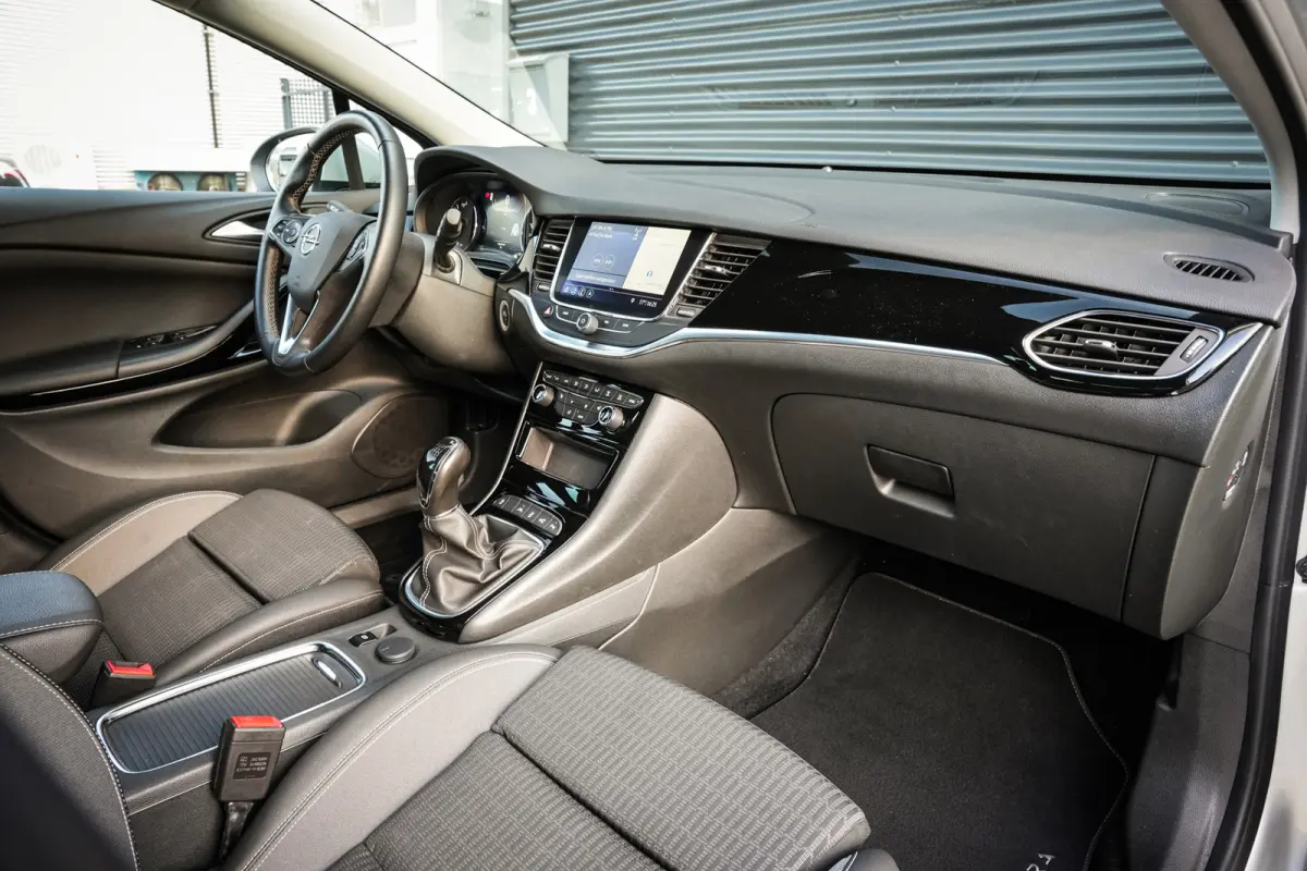 1.2 Business Elegance | CarPlay | Camera | Keyless | Navi | Stoelverw. | Org NL! |
