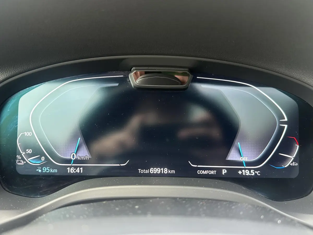 Executive 80 kWh SOH 99% | M-SPORT| ELEKTRISCHE TREKHAAK| PANO| LEDER | DRIVING ASSISTENT PROFF. | MEMORY STOEL| CAMERA | APPLE CARPLAY |