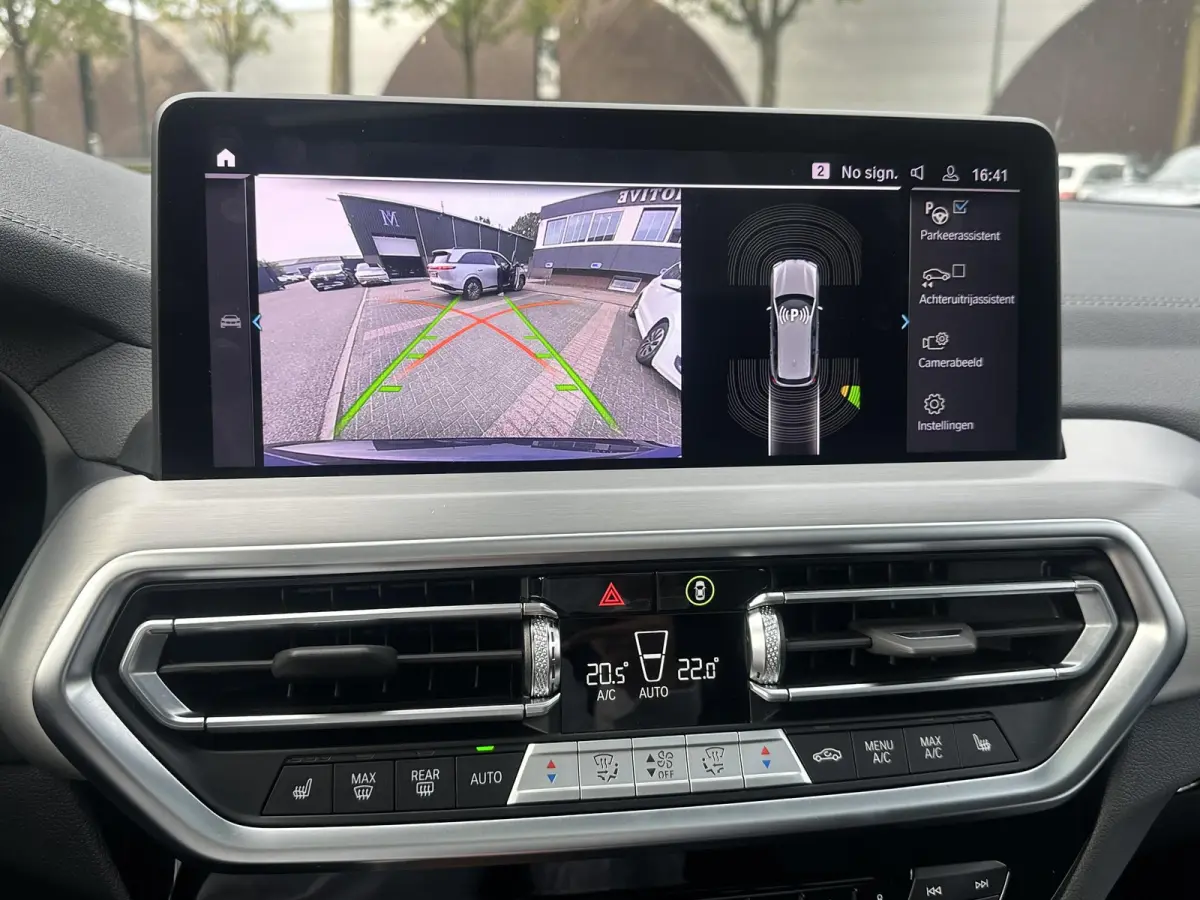 Executive 80 kWh SOH 99% | M-SPORT| ELEKTRISCHE TREKHAAK| PANO| LEDER | DRIVING ASSISTENT PROFF. | MEMORY STOEL| CAMERA | APPLE CARPLAY |