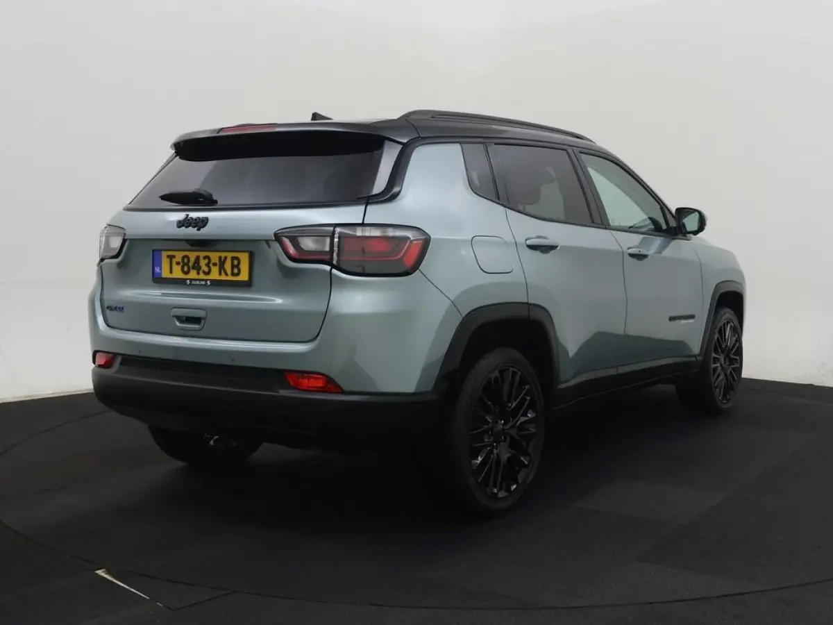 4xe 240pk Plug-in Hybrid Upland Pano/Camera/Nav/ Ad.Cruise/Alpine.Audio/Winterpack/El.Klep/H.Leder/Keyless