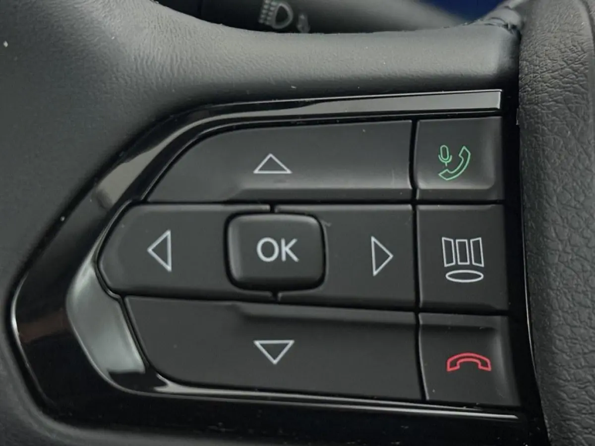 4xe 240pk Plug-in Hybrid Upland Pano/Camera/Nav/ Ad.Cruise/Alpine.Audio/Winterpack/El.Klep/H.Leder/Keyless