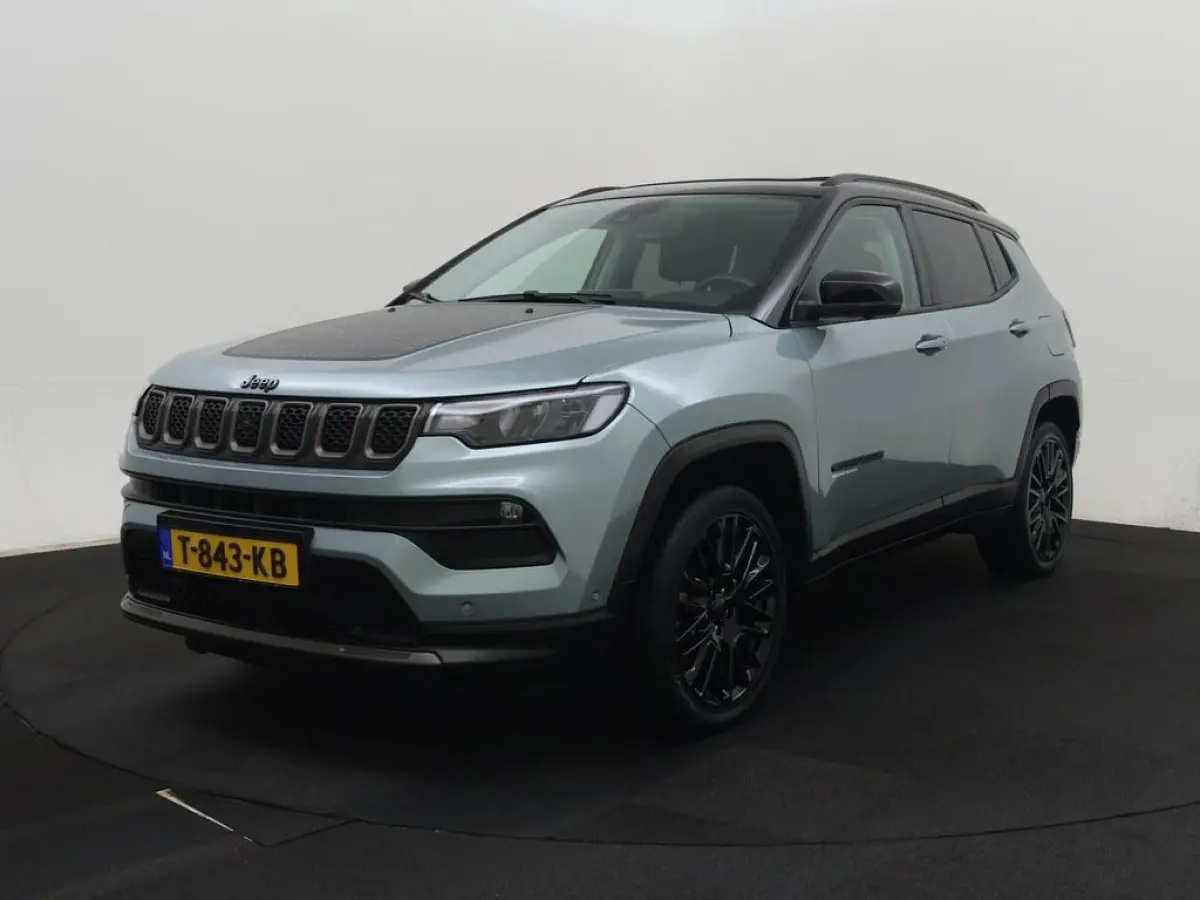 4xe 240pk Plug-in Hybrid Upland Pano/Camera/Nav/ Ad.Cruise/Alpine.Audio/Winterpack/El.Klep/H.Leder/Keyless