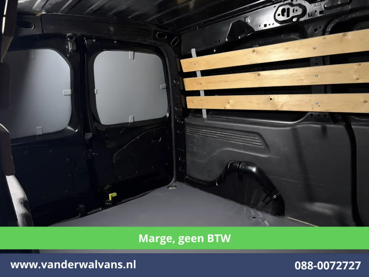 1.5D 131pk Automaat **MARGE, GEEN BTW** L2H1 Euro6 Airco | Camera | Navigatie | Apple Carplay LED, Android Auto, Cruisecontrol, Parkeersensoren