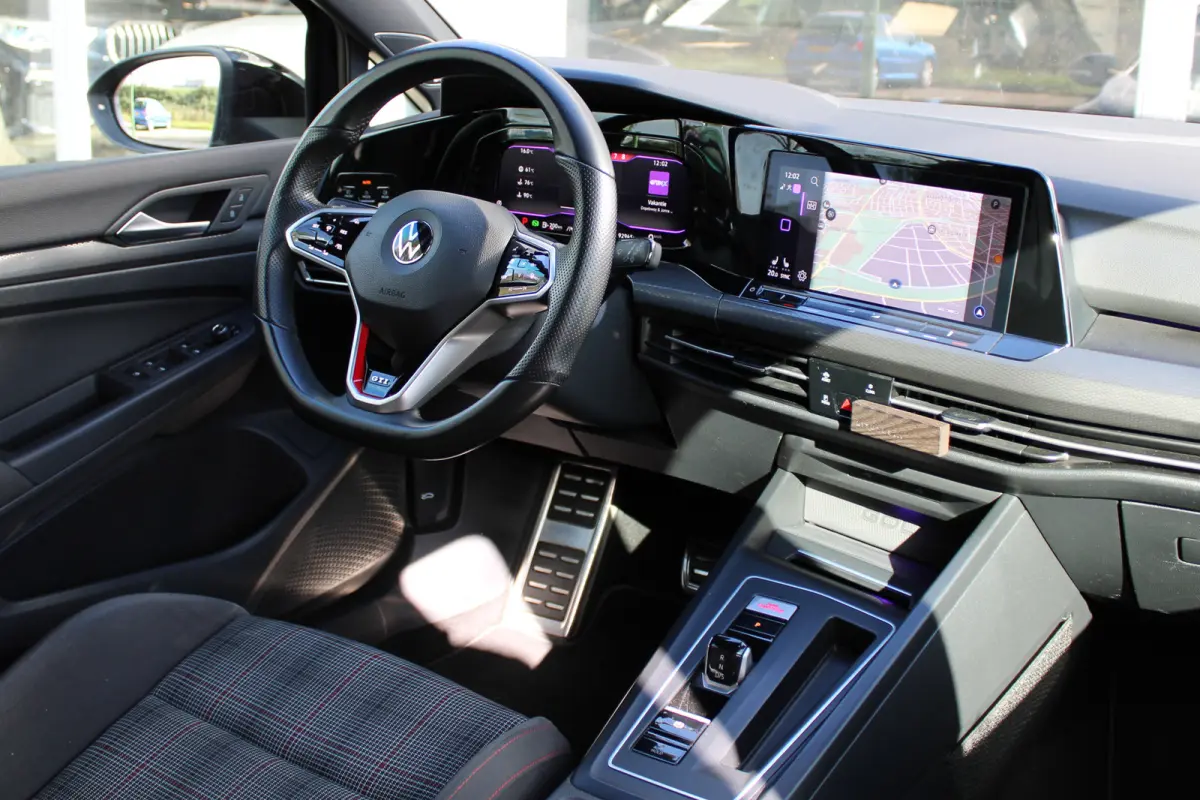 2.0 TSI GTI PANO HUD H&K MATRIX CAMERA