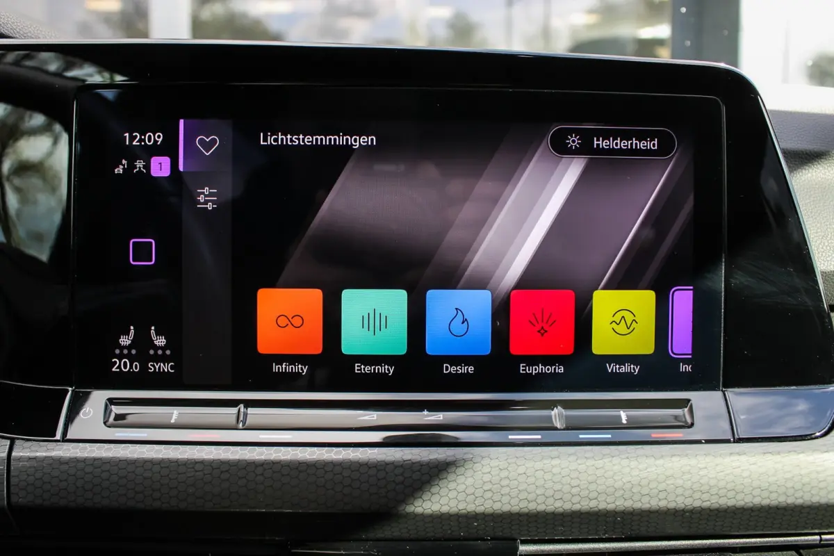 2.0 TSI GTI PANO HUD H&K MATRIX CAMERA