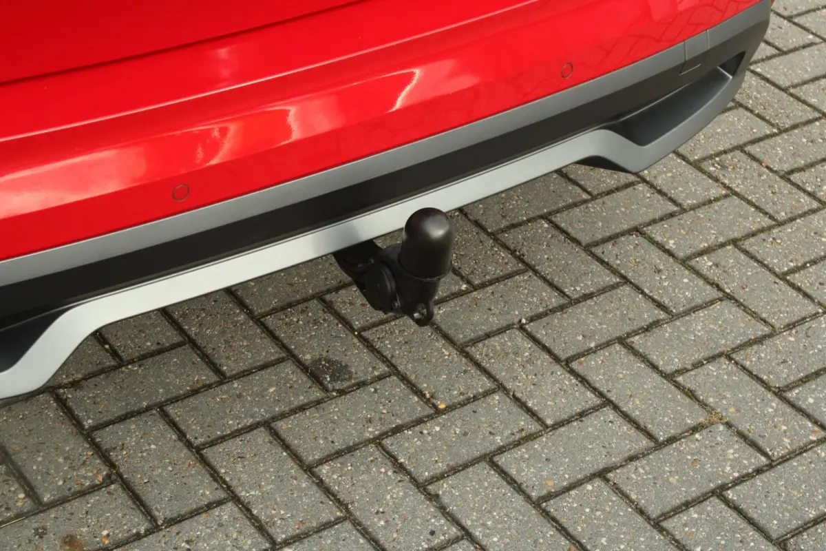 1.0 TSI 110pk DSG Business Edition | Panoramadak | Trekhaak | Stoelverwarming | Leder | Elektrische Stoel | Adaptief Cruise Control