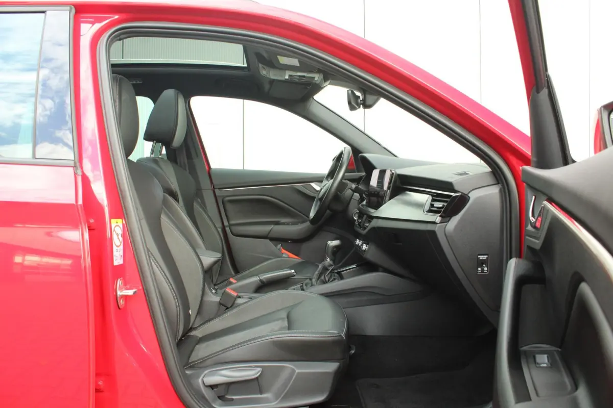 1.0 TSI 110pk DSG Business Edition | Panoramadak | Trekhaak | Stoelverwarming | Leder | Elektrische Stoel | Adaptief Cruise Control