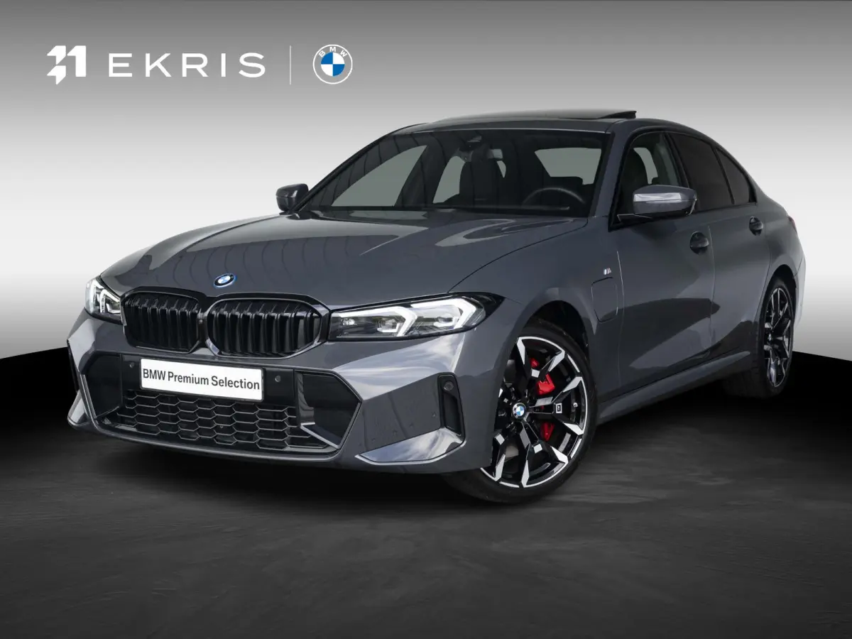 330e | M Sportpakket Pro | Comfort Access | Driving Assistant | Harman Kardon | 19 inch | Panoramadak | Sportstoelen