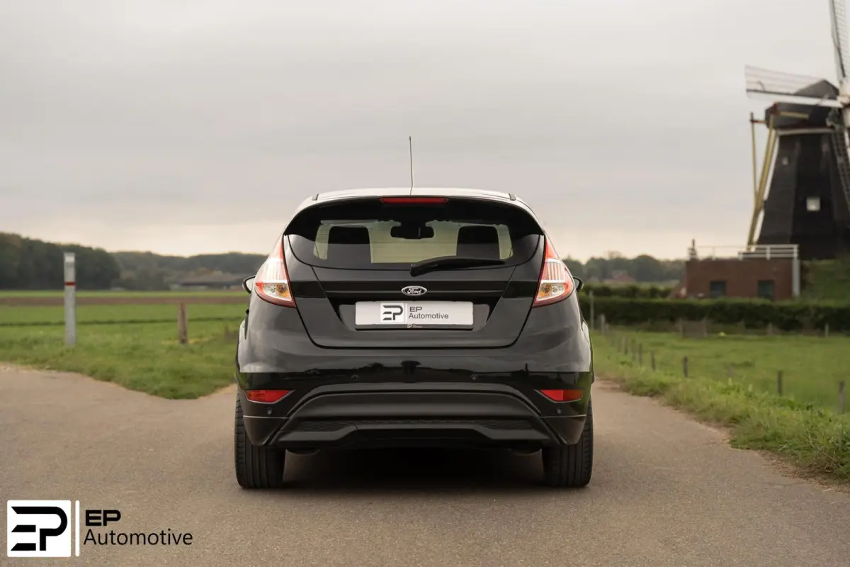 1.0 EcoBoost Black Edition|PSensoor|17"|Cruise|