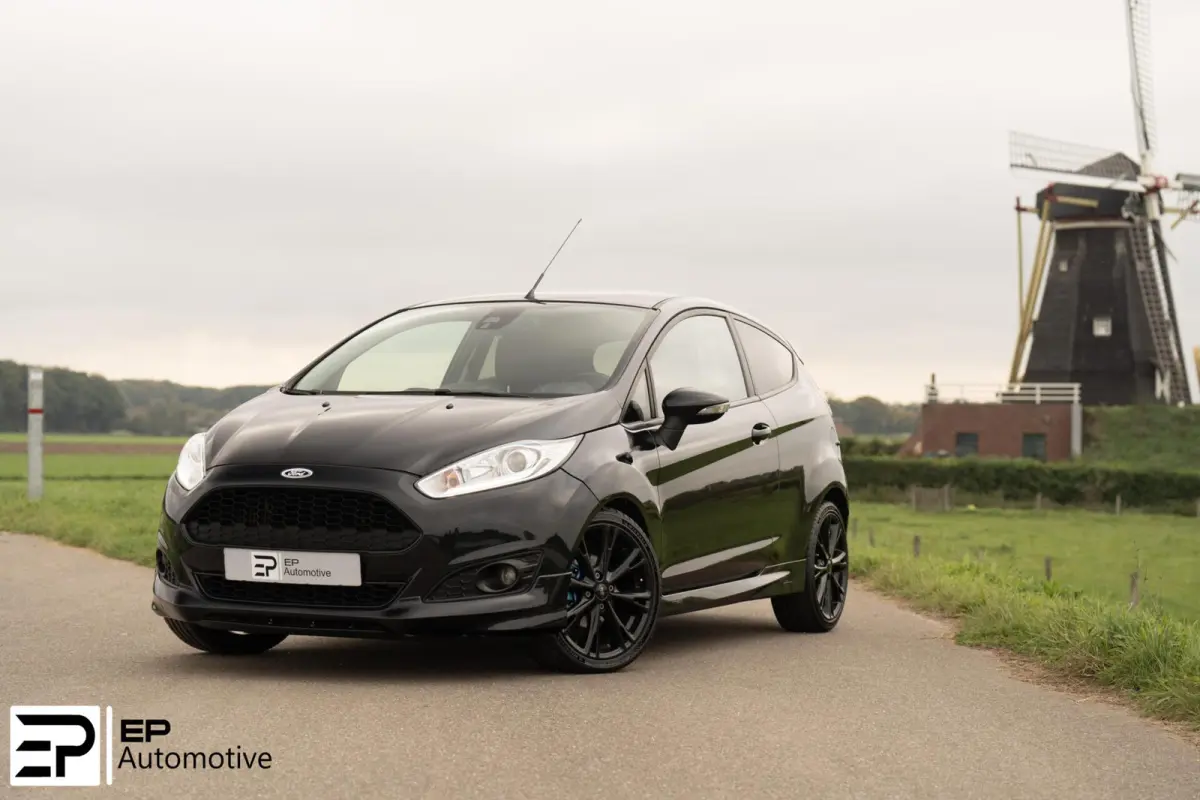 1.0 EcoBoost Black Edition|PSensoor|17"|Cruise|